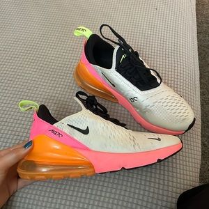 Nike air270
